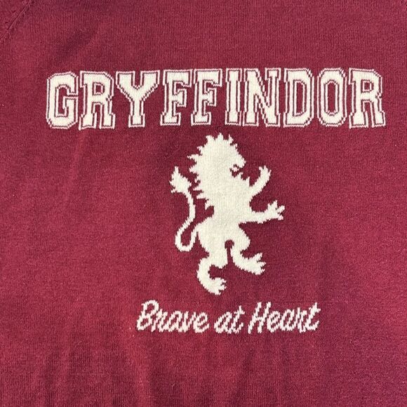 Harry Potter | Women’s Gryffindor Logo Burgundy Pullover Knit Sweater - Picture 5 of 13